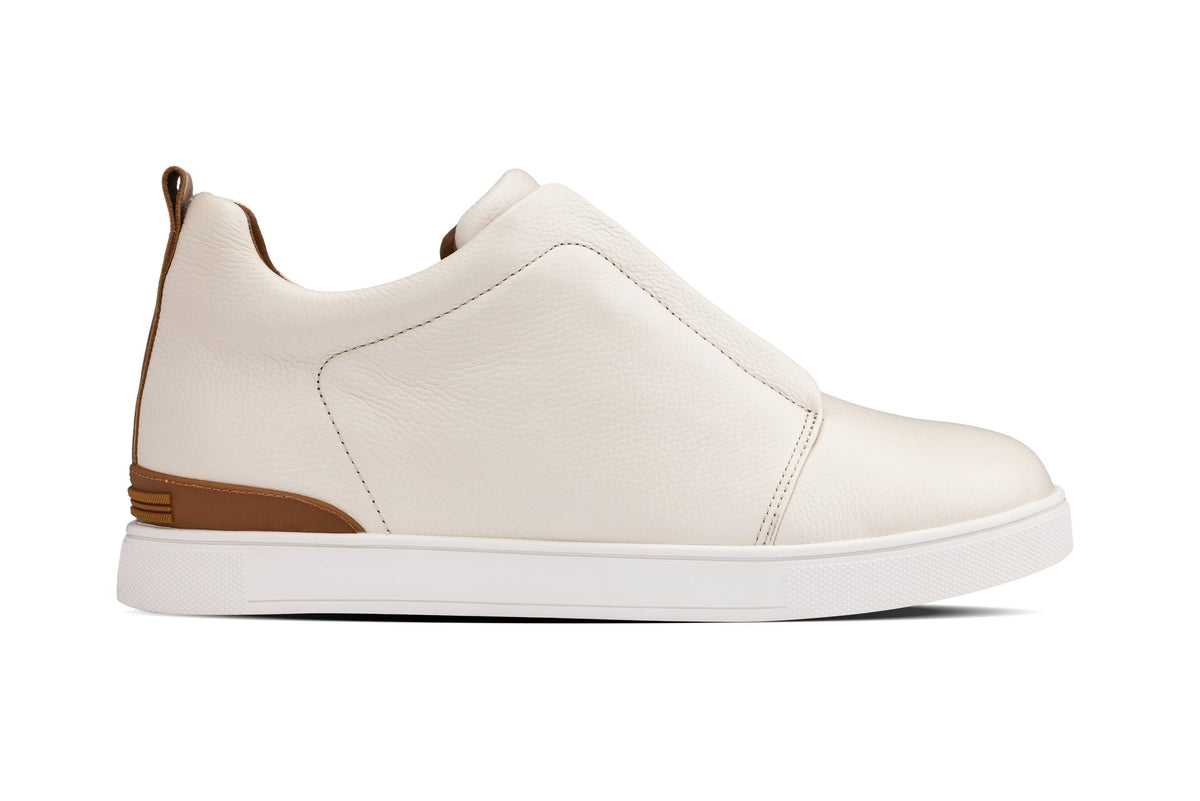 CALTO - J1933 - 2.6 Inches Taller (Off-White) - Slip-On SnoafersCasualTorqelo.com