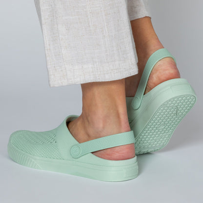 Casual Slip-On ClogsClogs & SlidesTorqelo.com