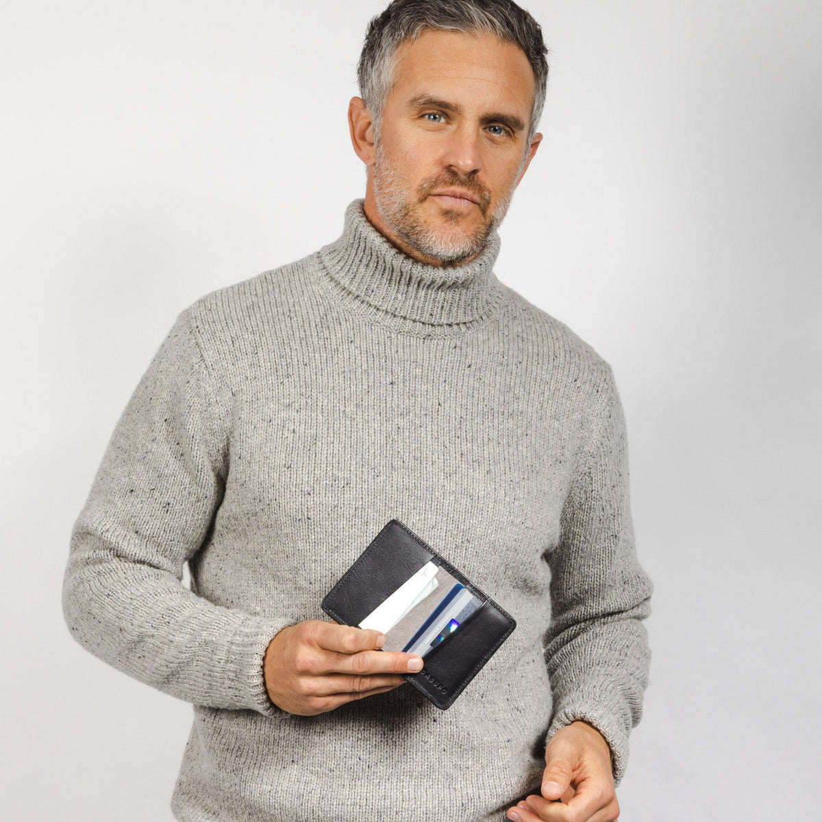 Compact Bifold with RFID protection - BlackSmall BifoldTorqelo.com