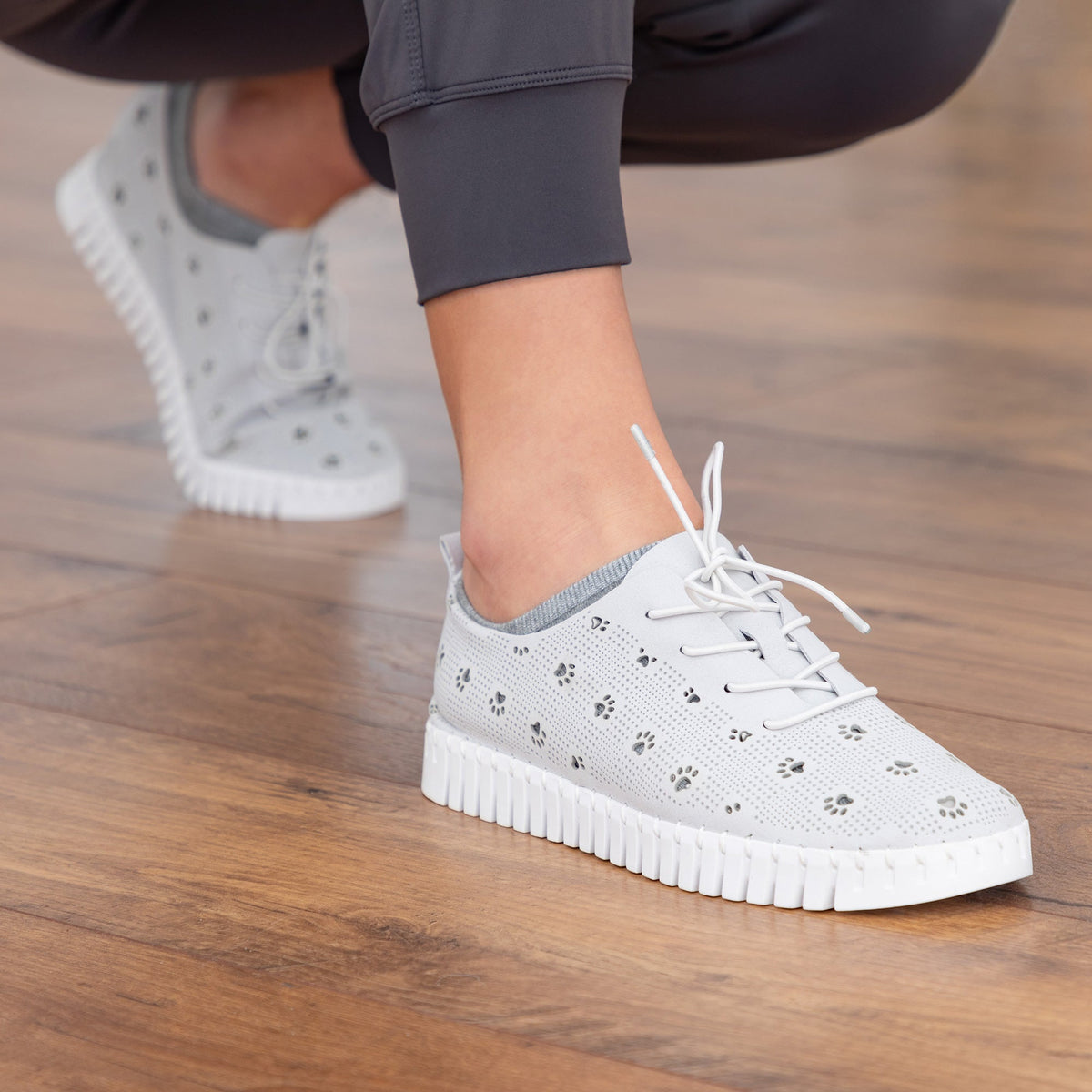 Cut-Out Paw Print Casual SneakersCasual Sneaker & Slip-onTorqelo.com