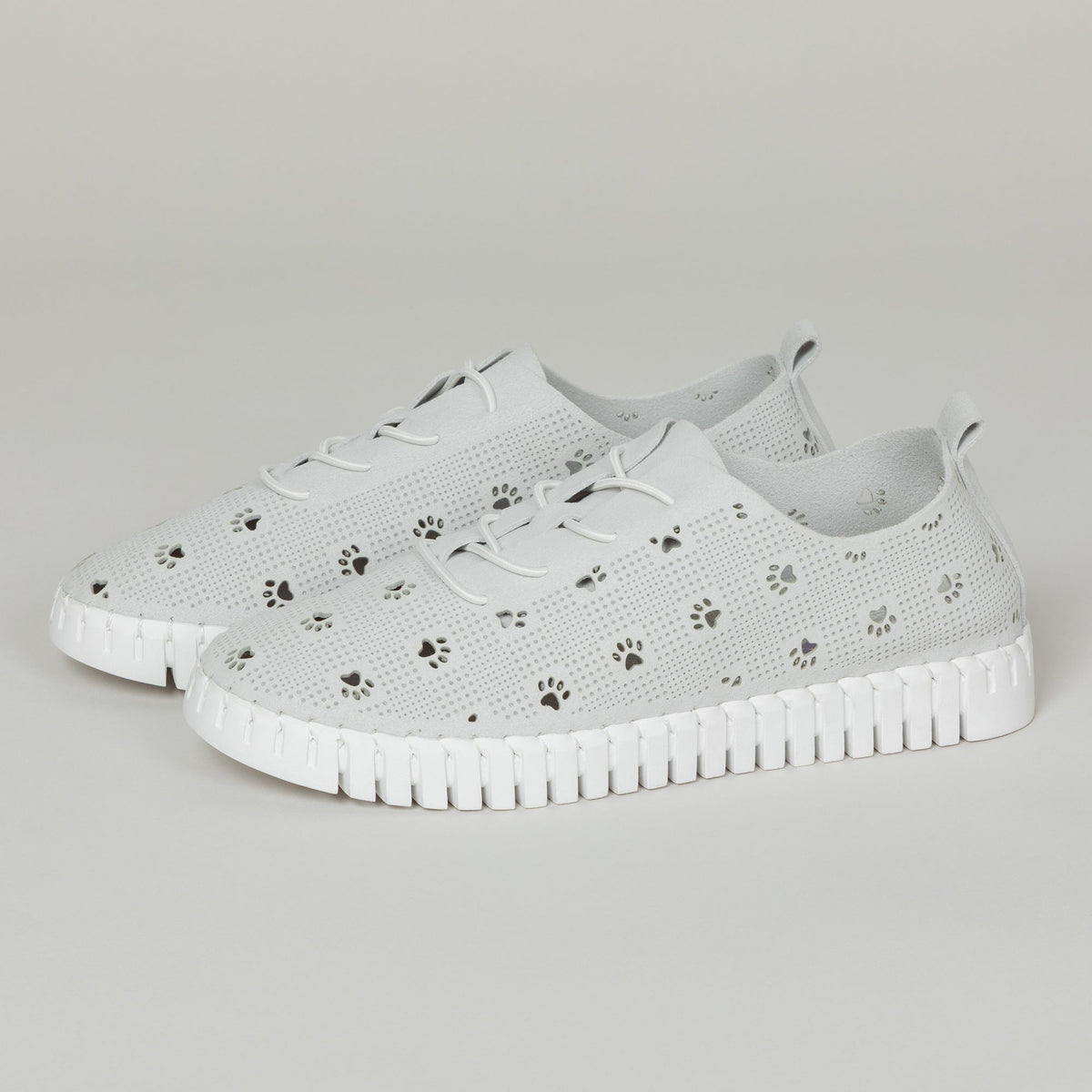 Cut-Out Paw Print Casual SneakersCasual Sneaker & Slip-onTorqelo.com