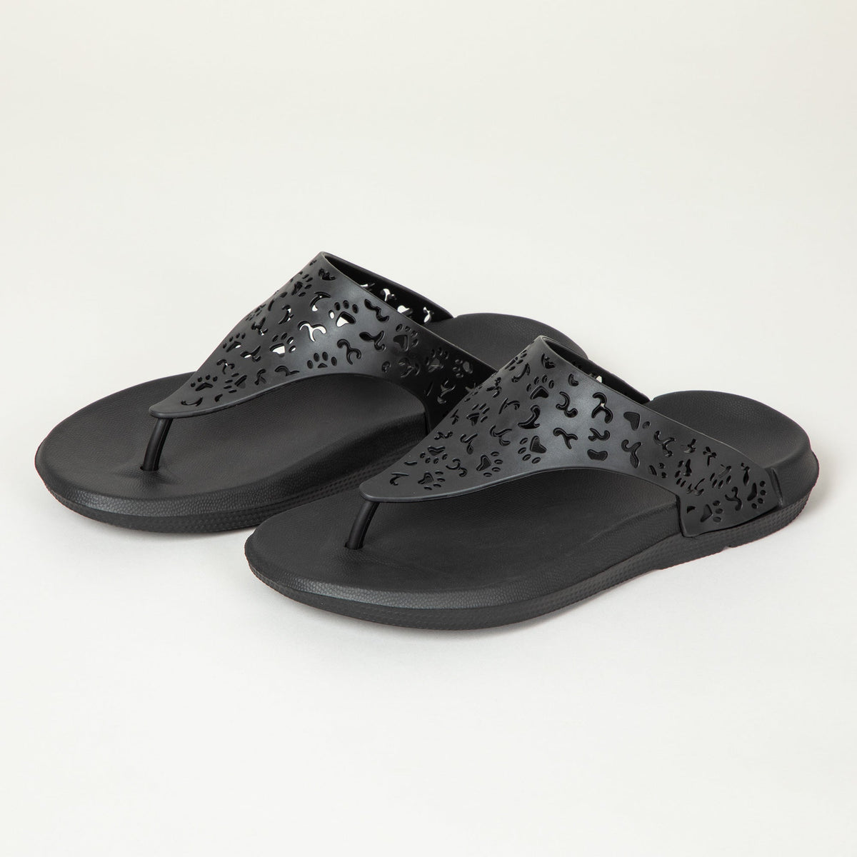 Cut-Out Paw Print Flip FlopsFlip-flopsTorqelo.com