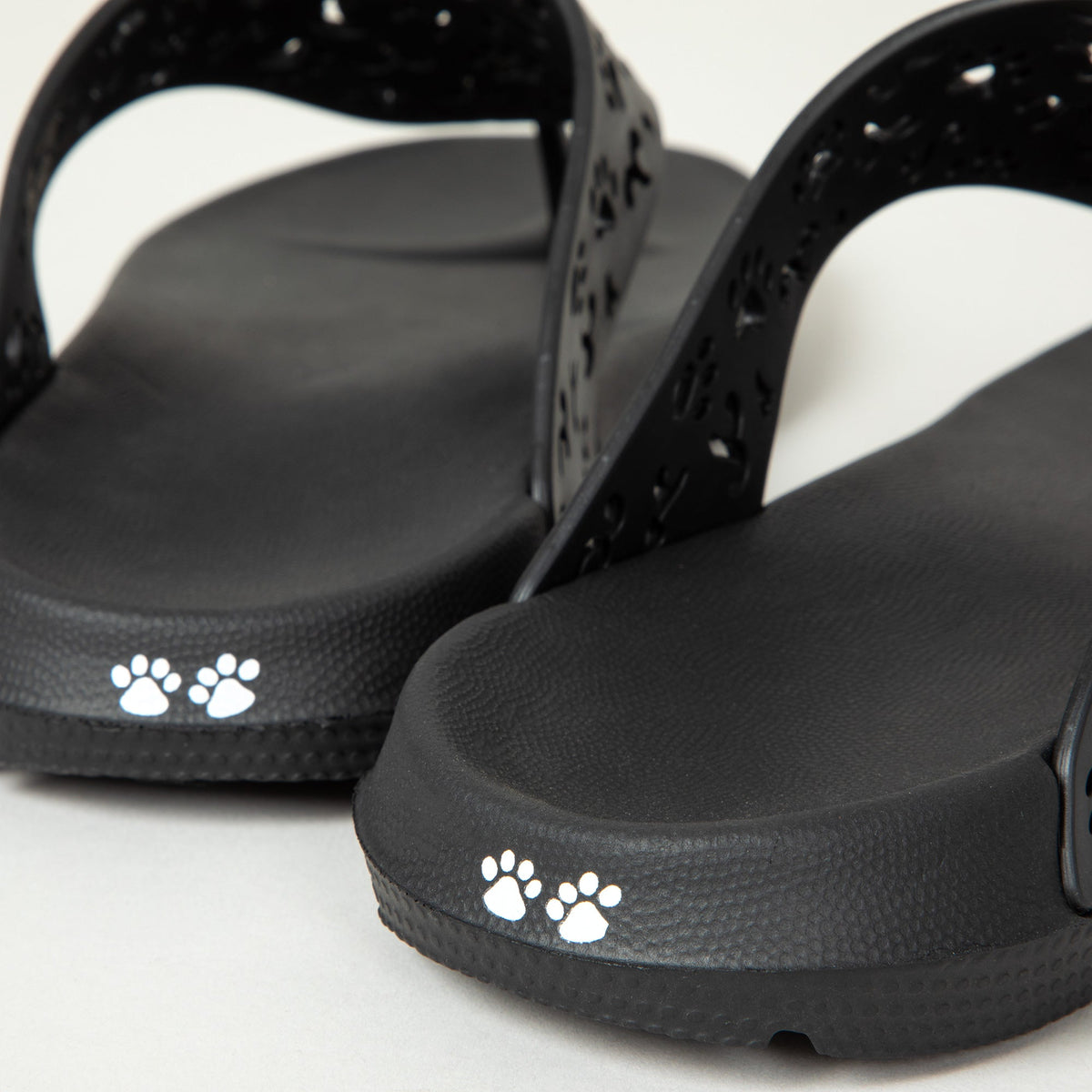Cut-Out Paw Print Flip FlopsFlip-flopsTorqelo.com