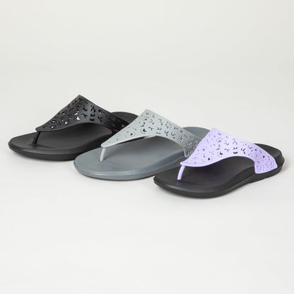 Cut-Out Paw Print Flip FlopsFlip-flopsTorqelo.com
