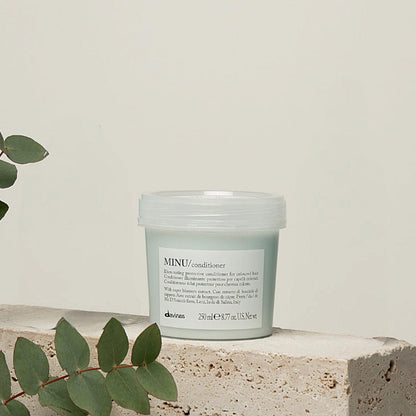 Davines Minu Conditioner Illuminating Hair Cream 250 ml by Beauty Care Bag