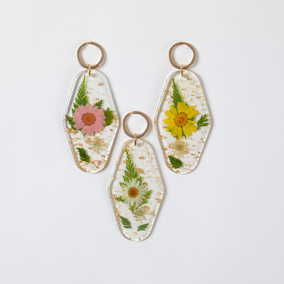 Elegant Real Flowers KeychainCar Decor & Travel AccessoriesTorqelo.com