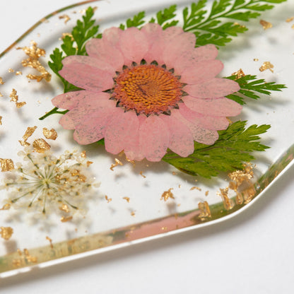 Elegant Real Flowers KeychainCar Decor & Travel AccessoriesTorqelo.com