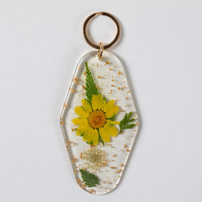 Elegant Real Flowers KeychainCar Decor & Travel AccessoriesTorqelo.com