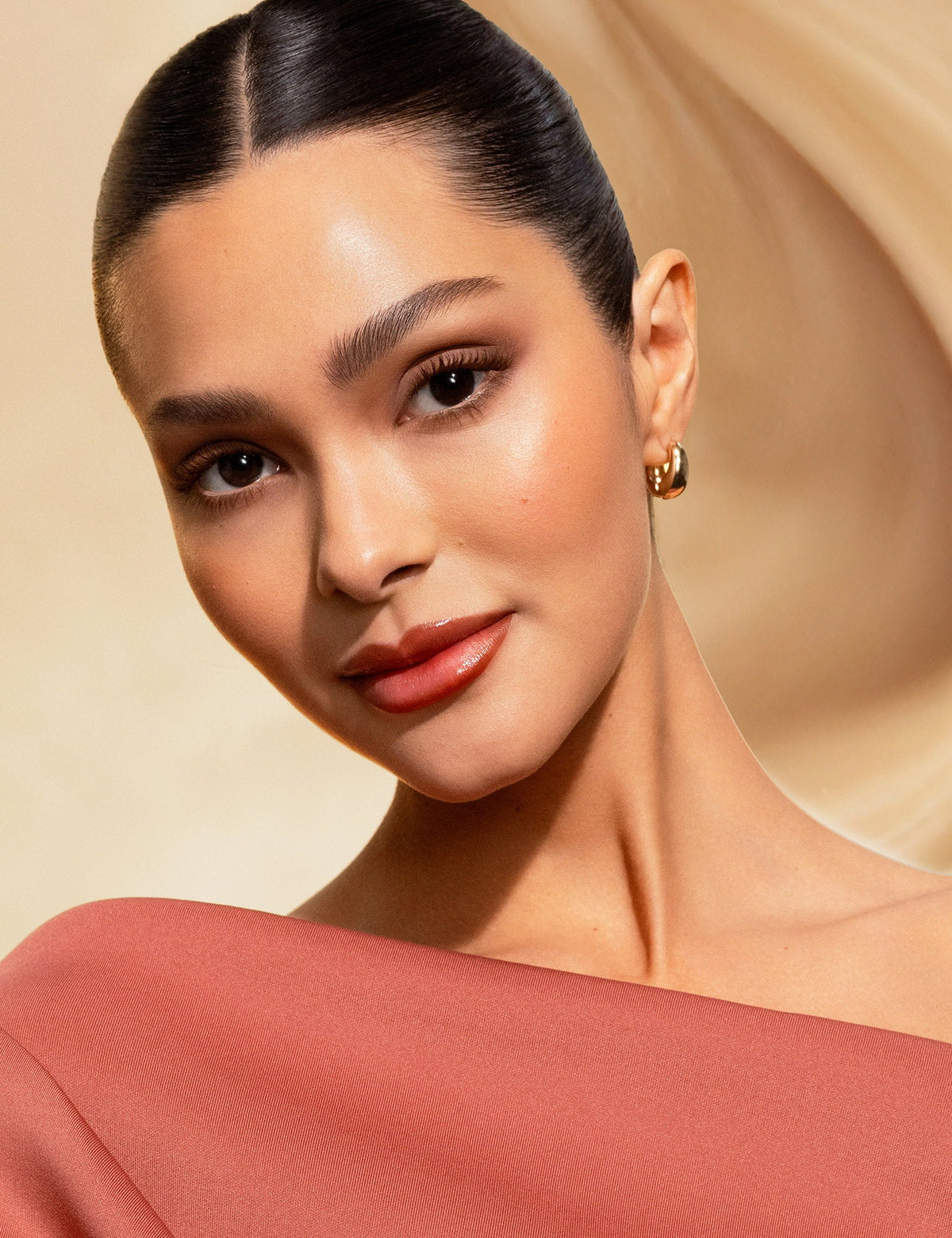 Flormar Latte Face & Body Bronzer for Natural Glow by Beauty Care Bag