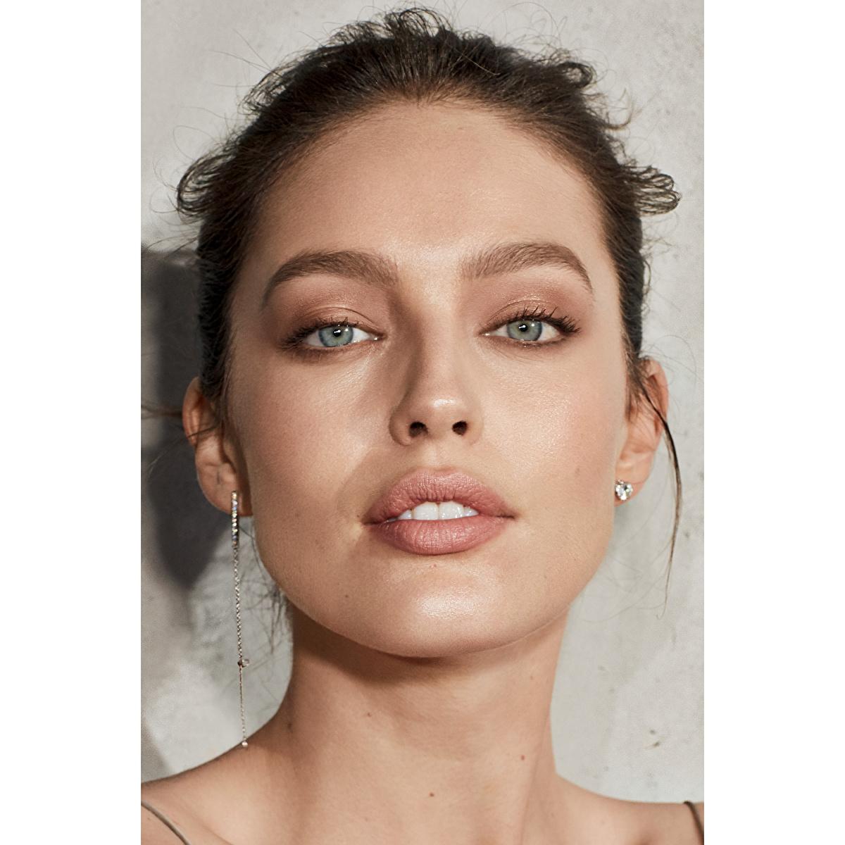 Maybelline Affinitone foundation – view 3