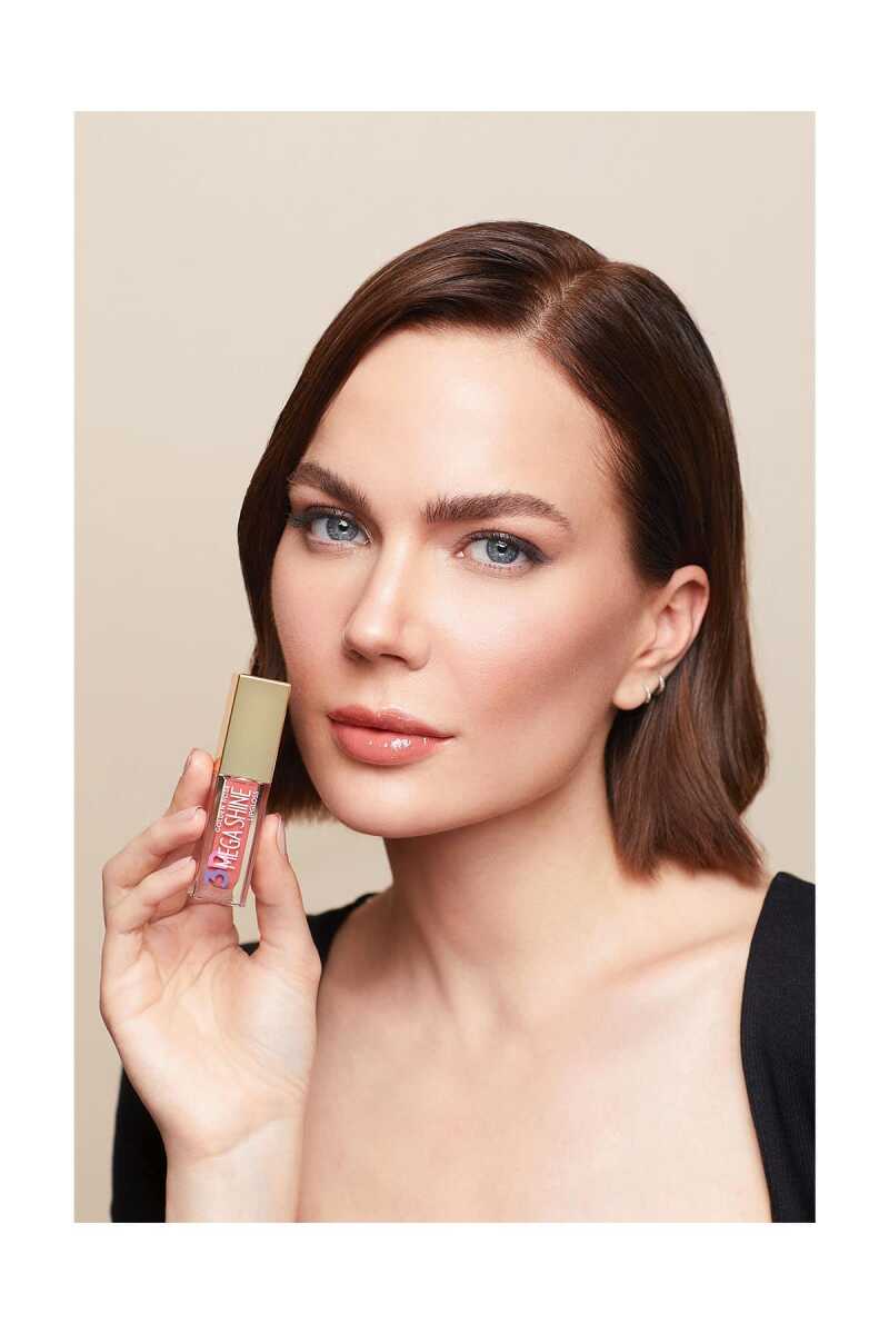 Golden Rose 3D Mega Shine Lipgloss 105 - 5.2ml by Beauty Care Bag