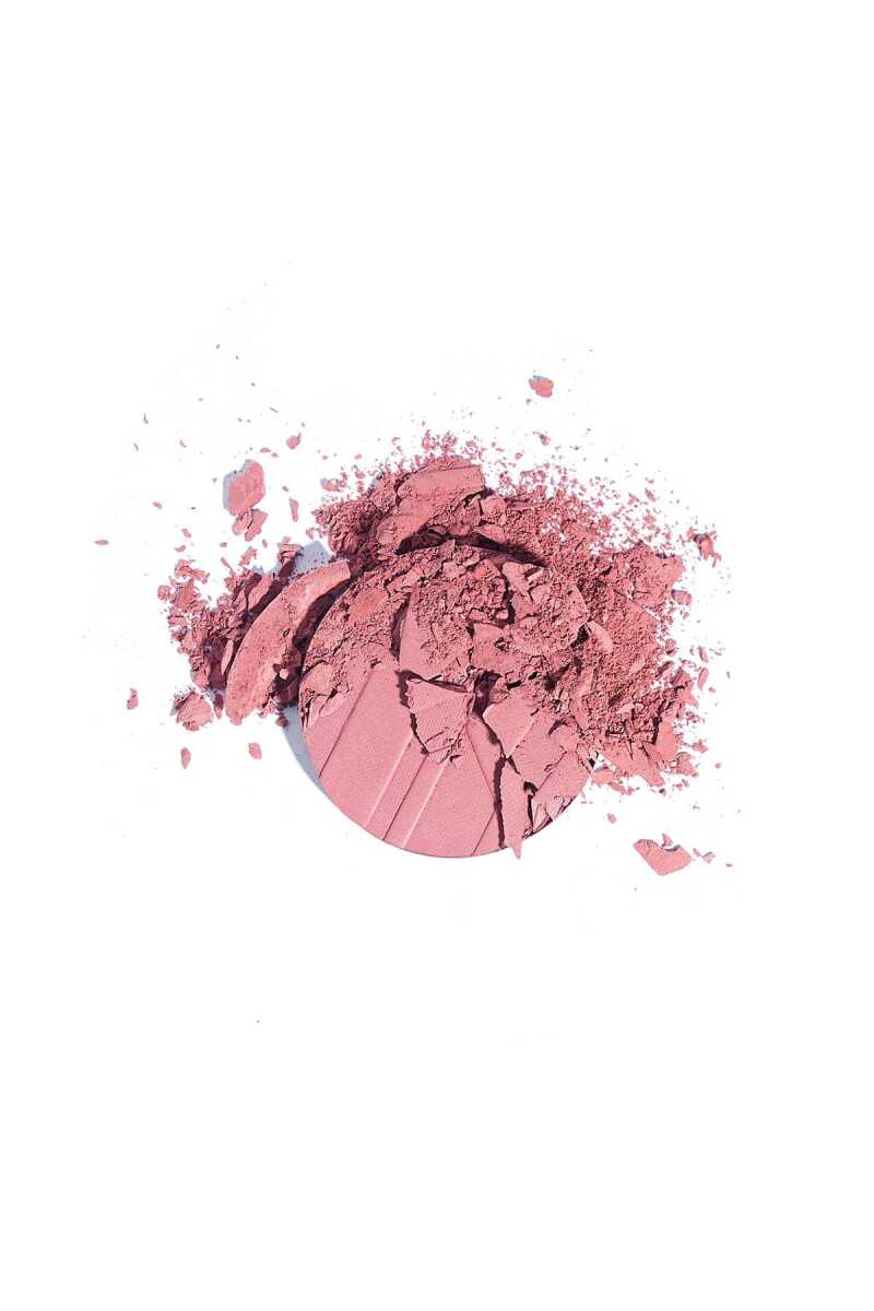 Golden Rose Powder Blush 15 Pink Kiss Velvet Blush 4g by Beauty Care Bag
