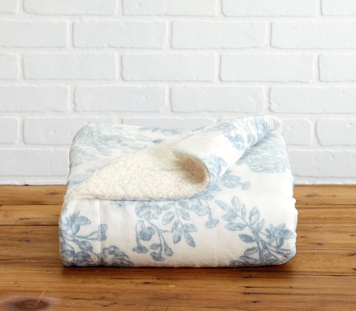 Velvet Plush Sherpa Luxury Bed Blanket - Cielo Collection by Great Bay Home