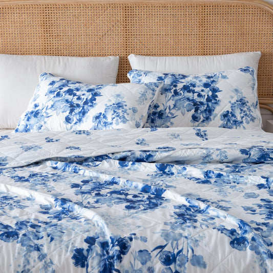 Watercolor Leaves Quilt Set - Jacqueline Collection by Great Bay Home