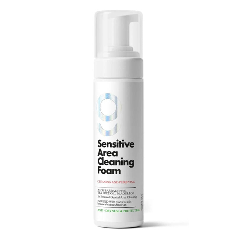Greenlabel Sensitive Area Intimate Cleansing Foam 200 ml by Beauty Care Bag