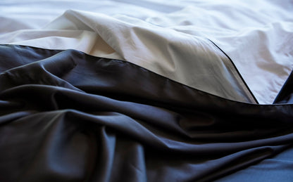Heritage Silk-Filled Duvet Set by KAILU