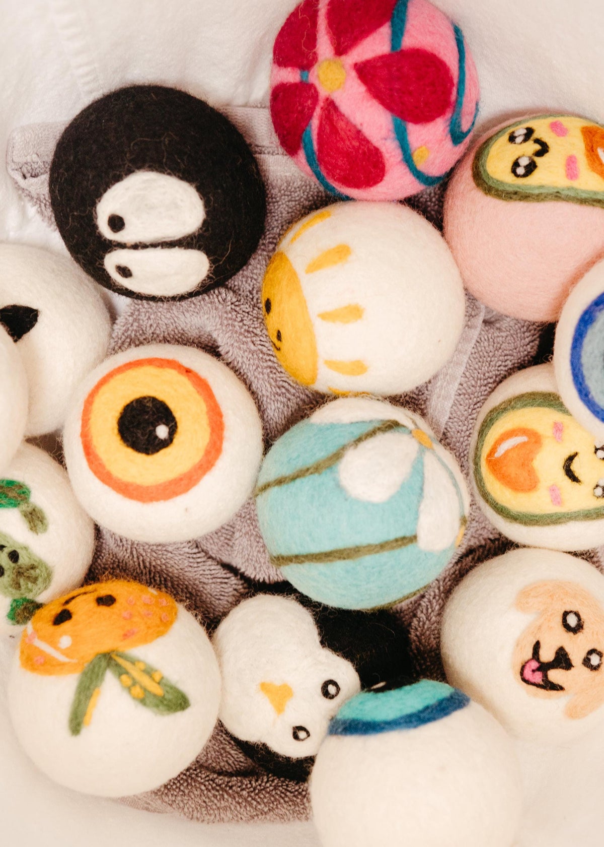Wool dryer balls, Florals – view 7