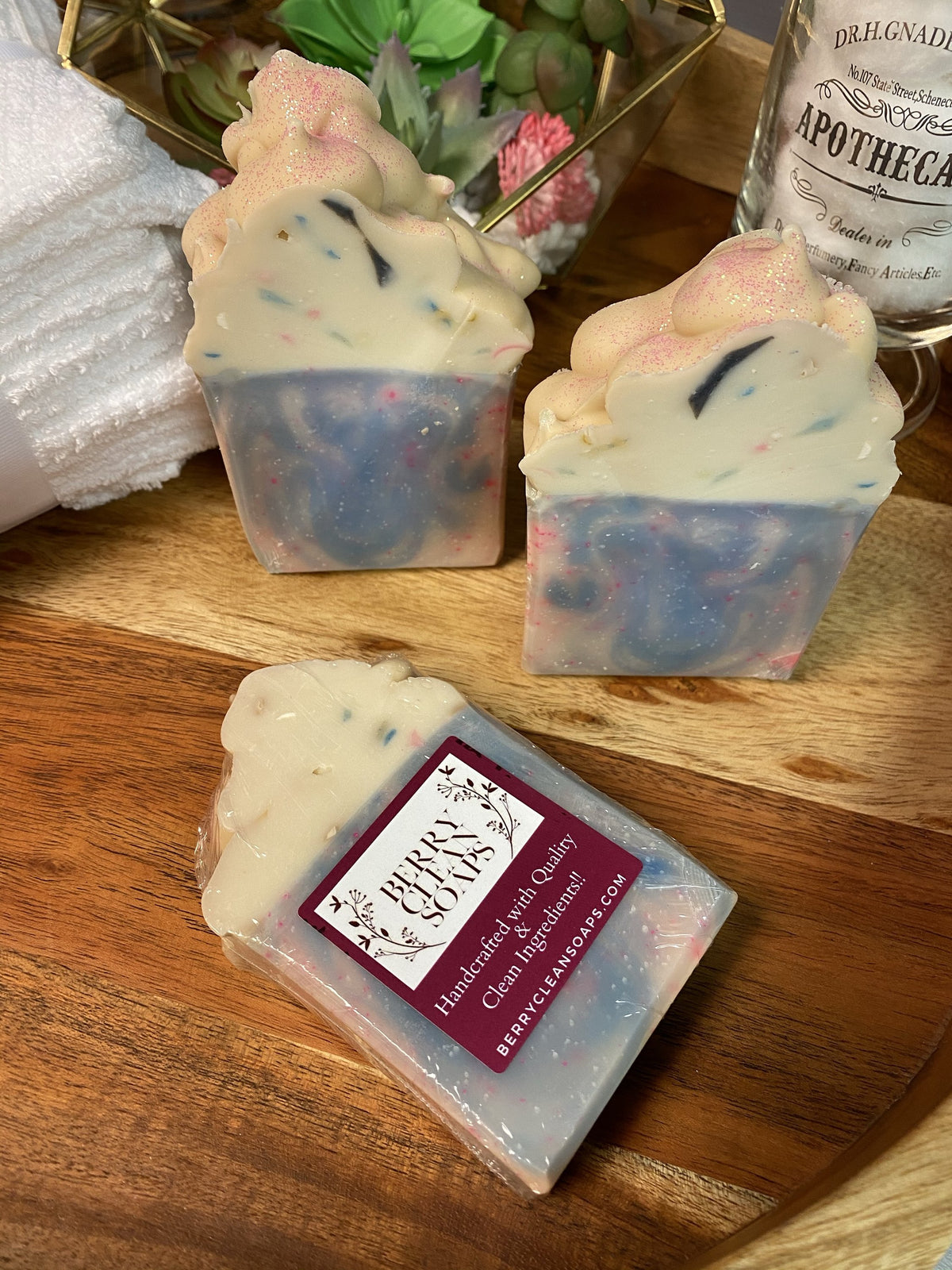 Cotton Candy Soap by Mint Green Icarus