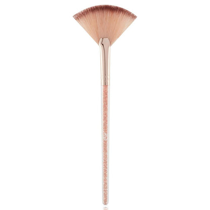 Eklips Pro Shine Fan Brush for Highlighting by Beauty Care Bag