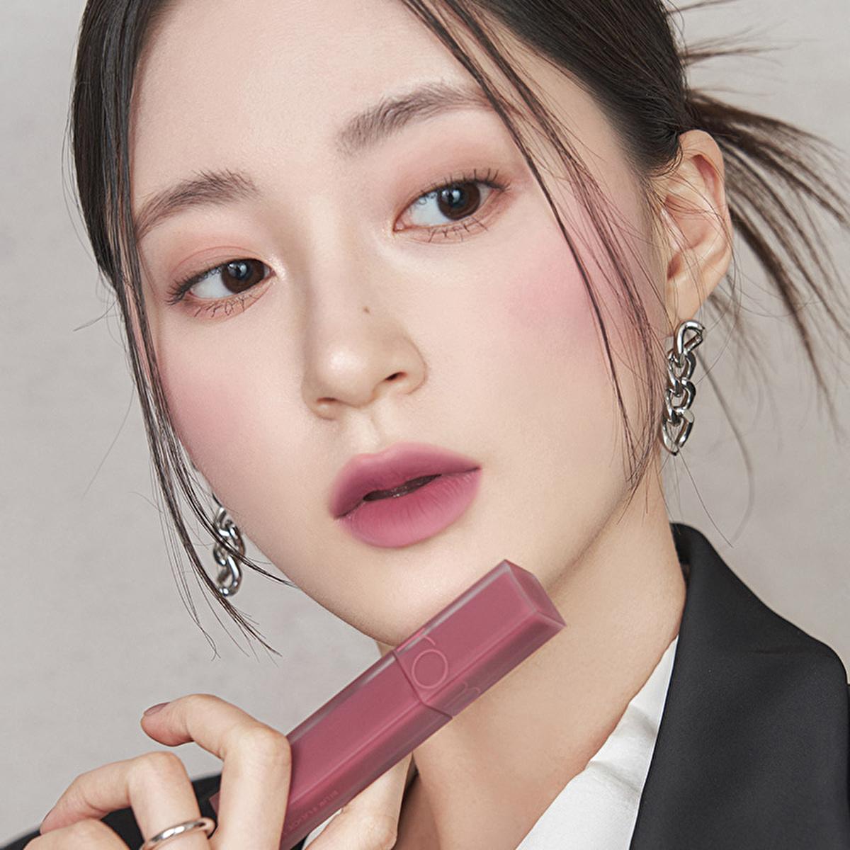rom&nd Blur Fudge matte lip tint – view 5