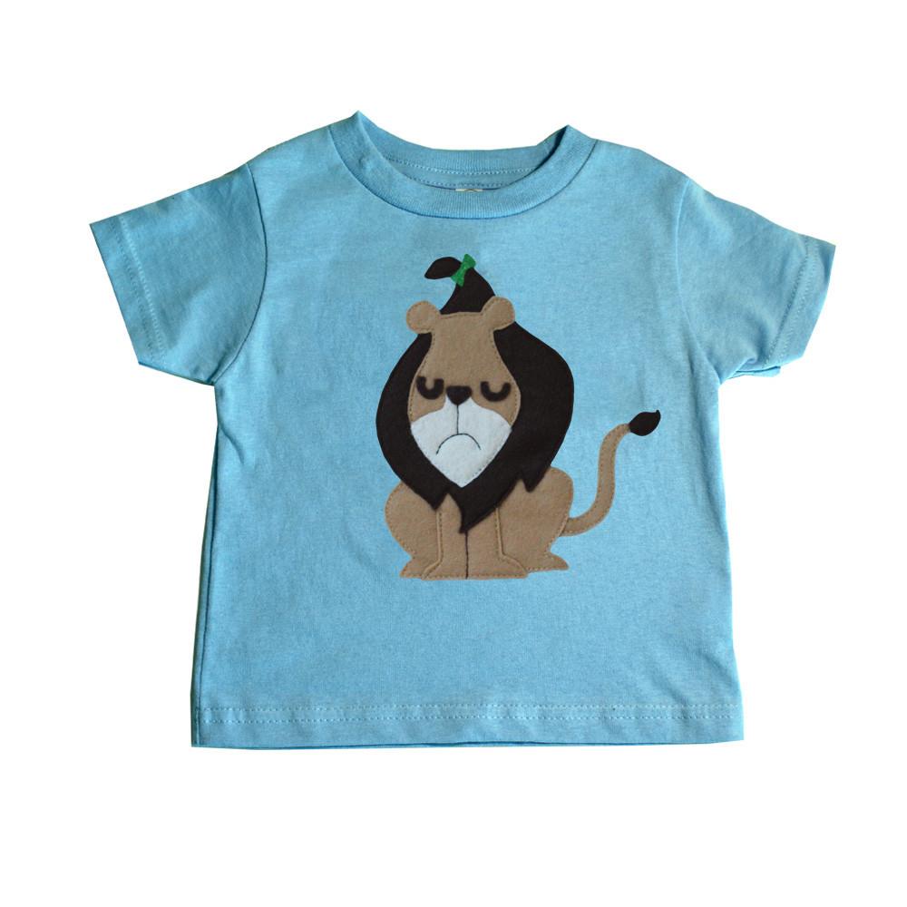 The Cowardly Lion - The Wonderful Wizard of Oz - Kids T-shirt by Sky Blue Milo
