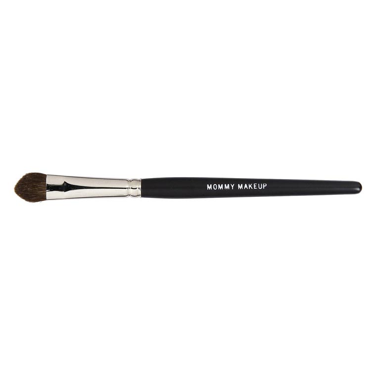 Double-angled shader brush for eye crease contouring