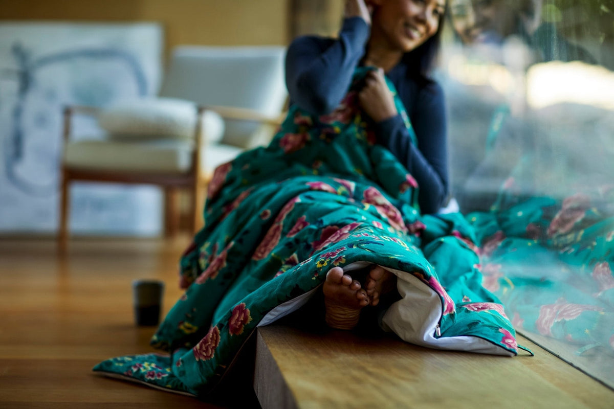 Open Road Portable Silk Throw Set by KAILU