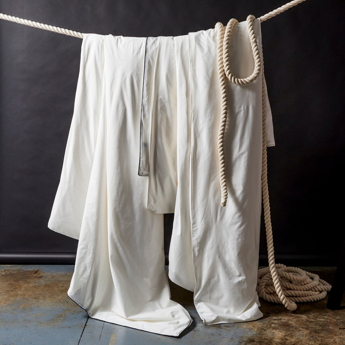 KAILU Silk-Filled Core Duvet Insert by KAILU