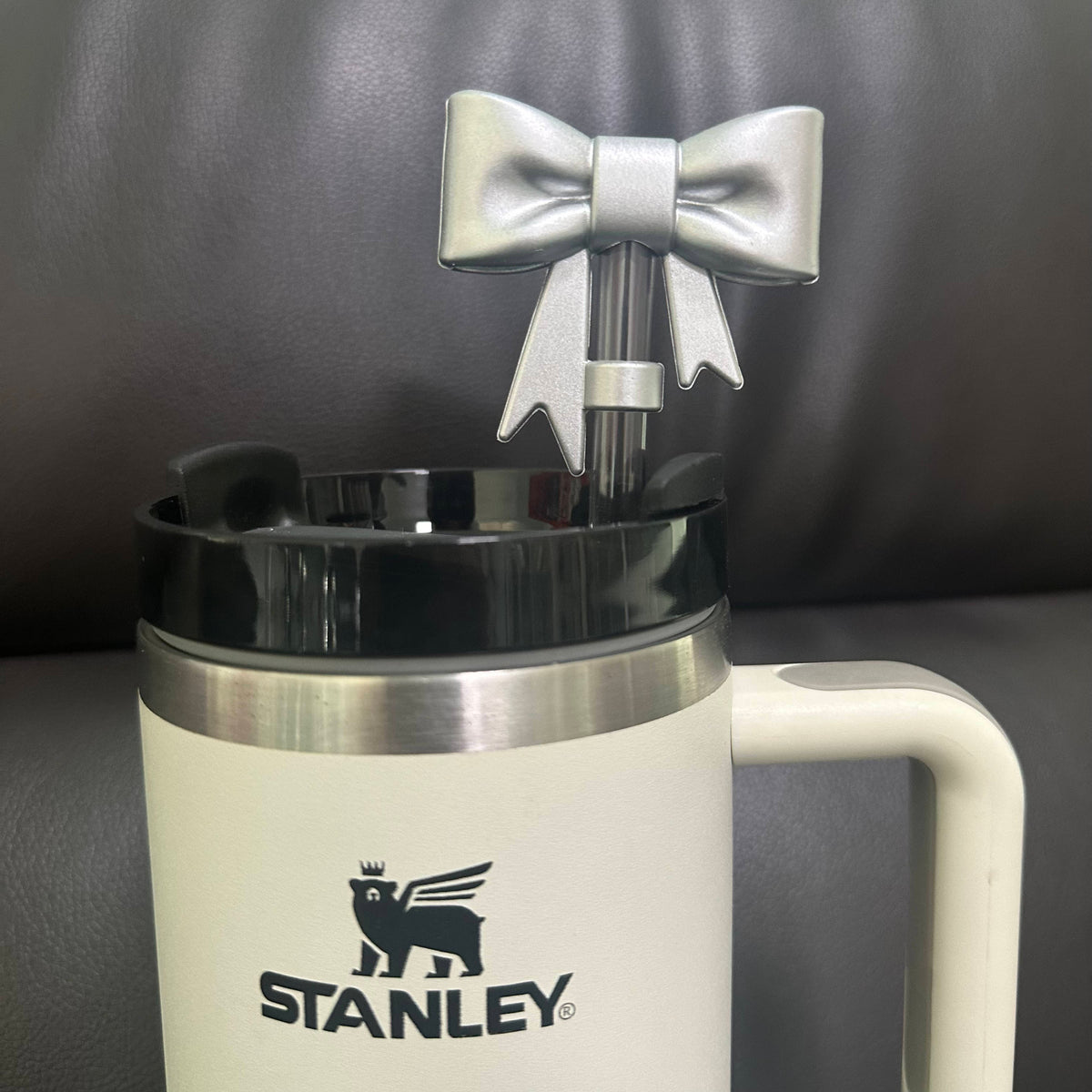 Silver metallic bow 10mm straw topper by THE SALTY CHIC, view 2