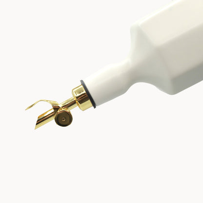 Gold self-closing pour spout – view 2