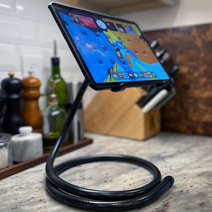 Stabile Coil PRO – Flexible Steel iPad HolderPTorqelo.com