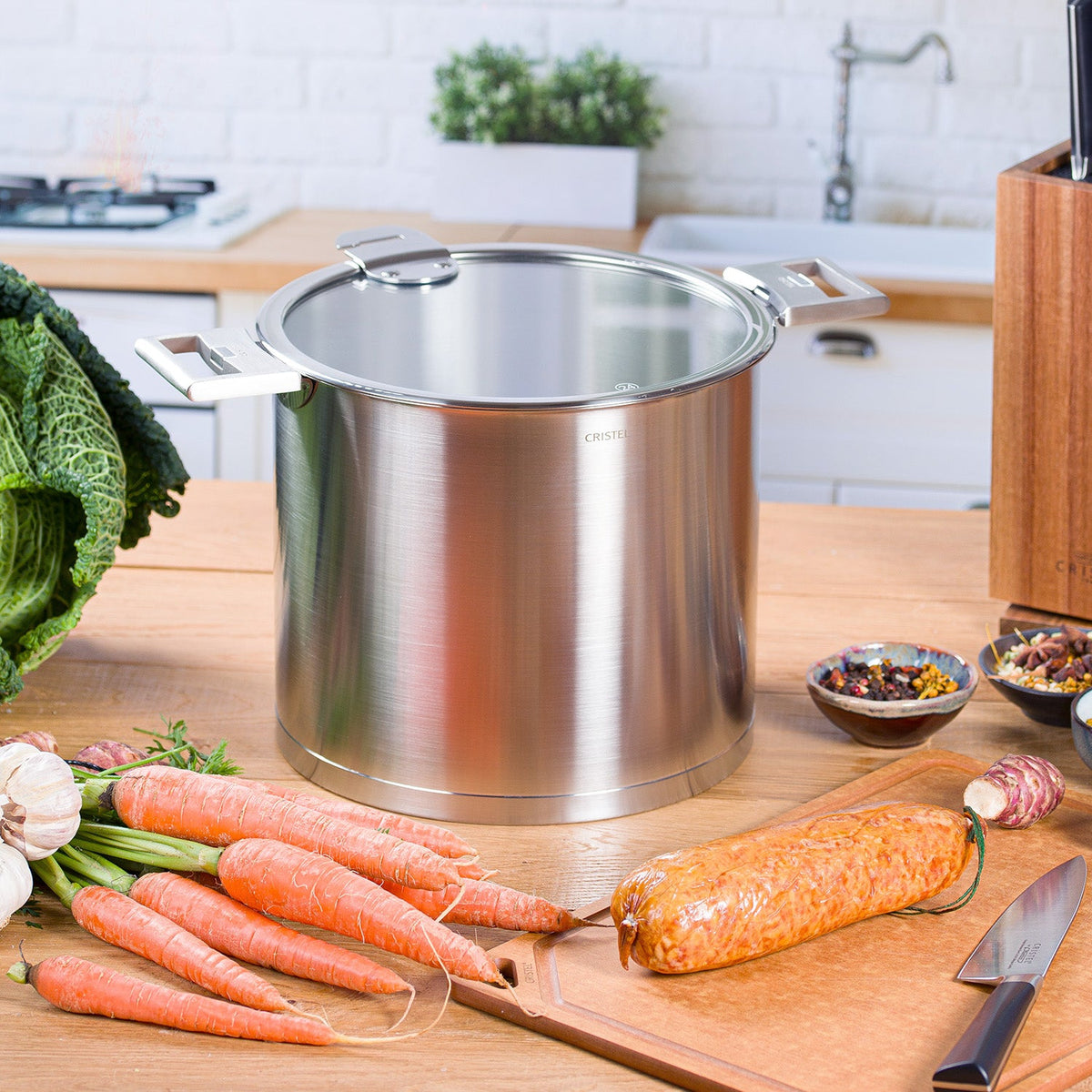 Stockpot with Lid by CRISTEL USA