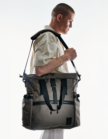 Conceal Tote by The Brown Buffalo