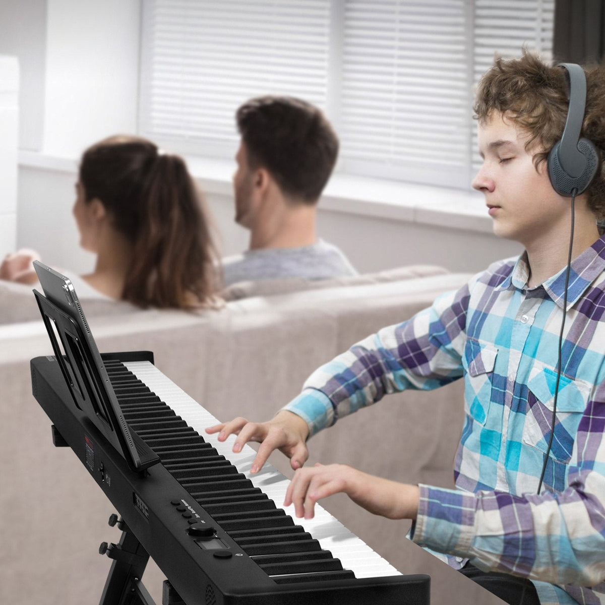 VEVOR 88 Key Folding Keyboard Piano, Bluetooth & MIDI, Portable by Lemon Thalassa